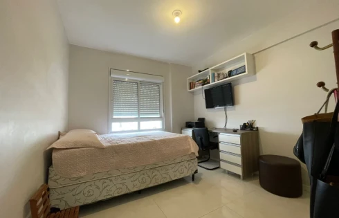 Apartamento com 3 quartos em Pagani, Palhoça