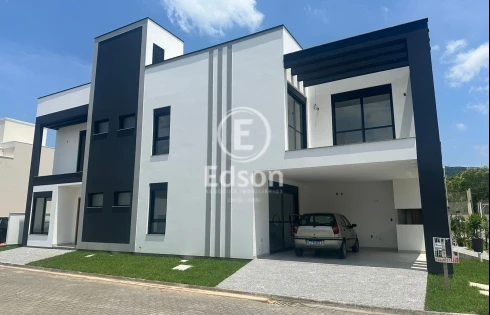 Casa com 4 quartos em Beira Rio, Biguaçu