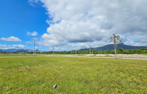 Terreno com 0 quartos em Sertão do Maruim, São José