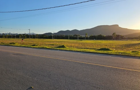 Terreno com 0 quartos em Sertão do Maruim, São José