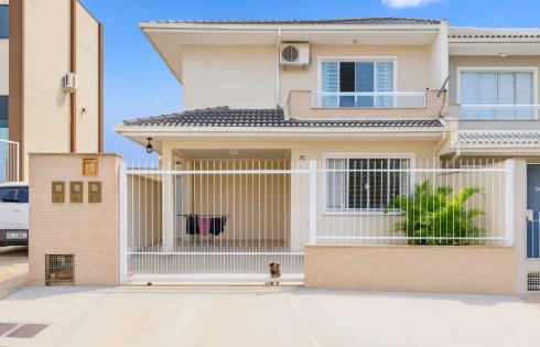 Sobrado Geminado com 3 quartos em Pagani, Palhoça