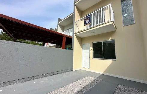 Sobrado Geminado com 2 quartos em Potecas, São José