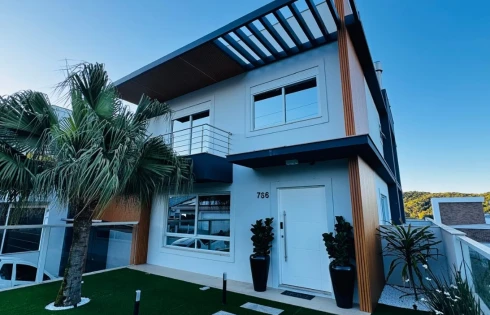 Casa com 4 quartos em Pedra Branca, Palhoça