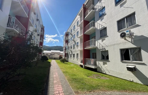 Apartamento com 2 quartos em São Sebastião, Palhoça