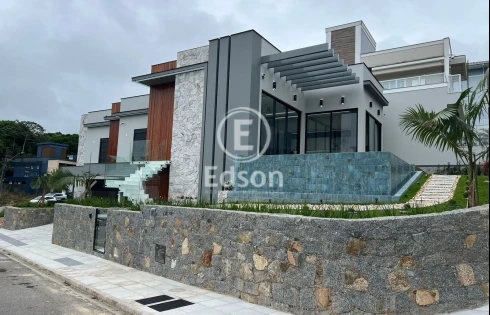 Casa com 3 quartos em Pedra Branca, Palhoça