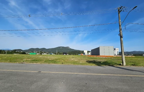 Terreno com 0 quartos em Sertão do Maruim, São José