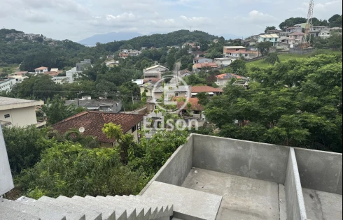 Casa com 2 quartos em Forquilhinha, São José
