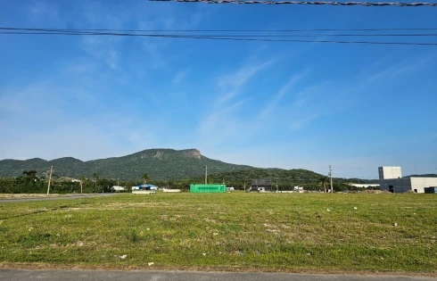Terreno com 0 quartos em Sertão do Maruim, São José