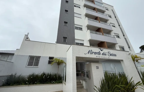 Apartamento com 3 quartos em Capoeiras, Florianópolis