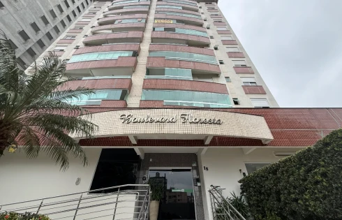 Apartamento com 3 quartos em Nossa Senhora do Rosário, São José