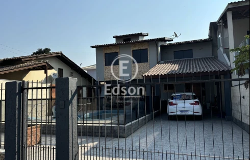 Casa com 3 quartos em Madri, Palhoça