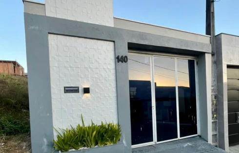 Casa Geminada com 2 quartos em Potecas, São José