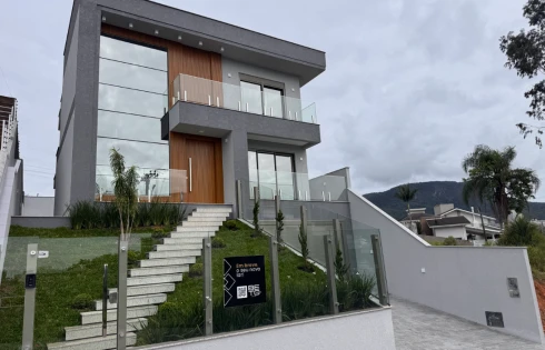 Casa com 3 quartos em Pedra Branca, Palhoça