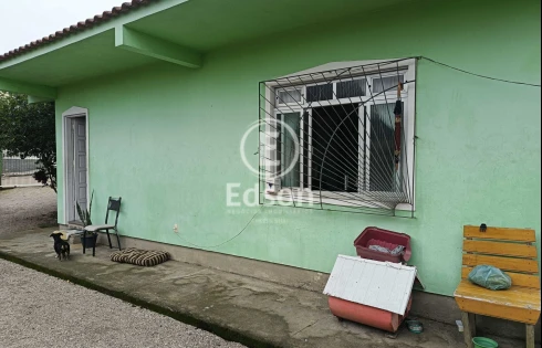 Casa com 2 quartos em Serraria, São José