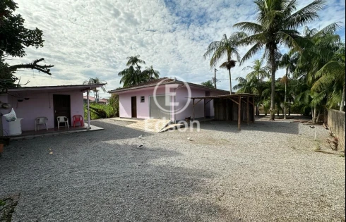 Casa com 3 quartos em Aririu, Palhoça