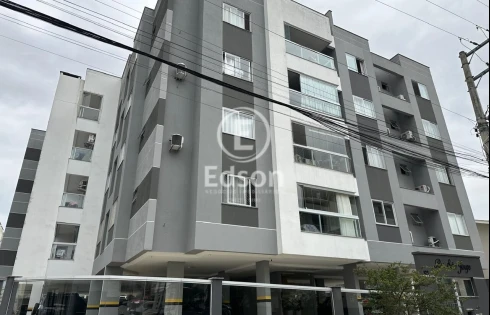 Apartamento com 3 quartos em Pagani, Palhoça