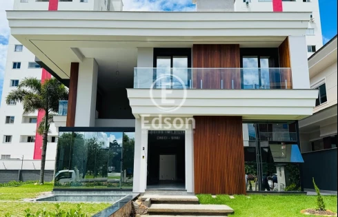 Casa com 5 quartos em Pedra Branca, Palhoça