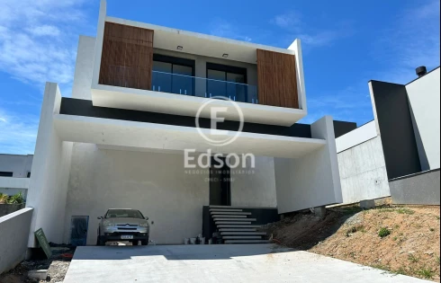 Casa com 3 quartos em Pedra Branca, Palhoça