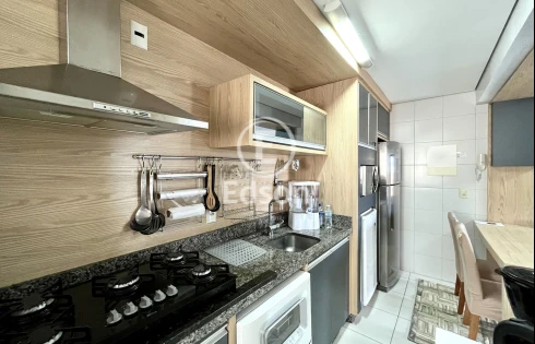 Apartamento com 3 quartos em Praia Comprida, São José