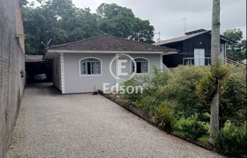 Casa com 5 quartos em Forquilhas, São José