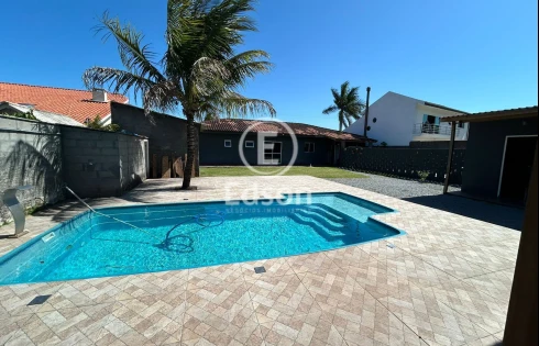 Casa com 3 quartos em Centro, Palhoça