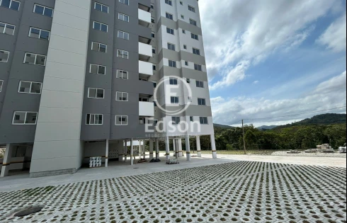 Apartamento com 2 quartos em Pedra Branca, Palhoça