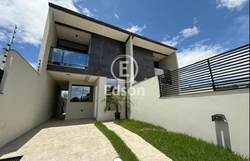 Sobrado Geminado com 3 quartos em Forquilhas, São José