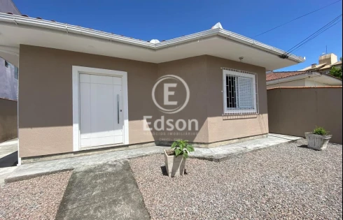 Casa com 3 quartos em Jardim Eldorado, Palhoça