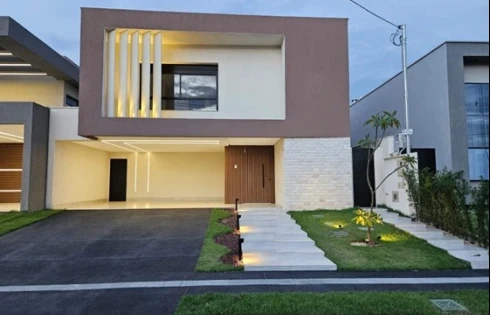 Casa com 4 quartos em Jardim Goiás, Goiânia