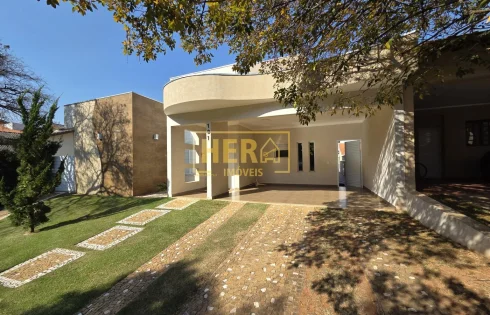Casa com 3 quartos em Rainha, Louveira