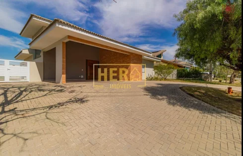 Casa com 4 quartos em Aglomeração Urbana De Jundiai, Cabreúva