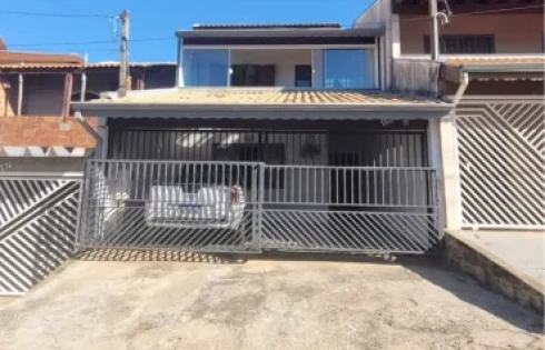Casa com 3 quartos em COLINAS, CABREUVA