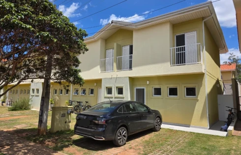 Casa com 3 quartos em Medeiros, Jundiaí