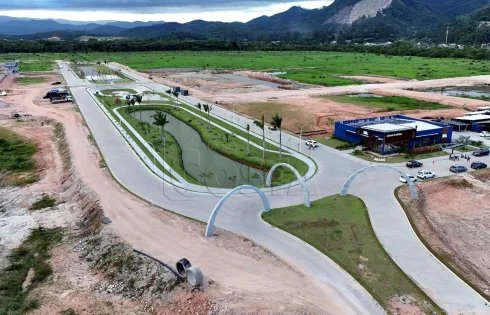 Apartamento com 0 quartos em Deltaville, Biguaçu