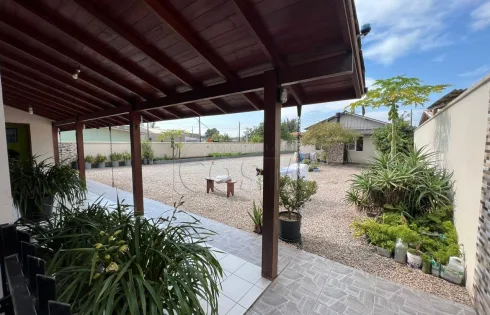 Apartamento com 4 quartos em Barra do Aririú, Palhoça