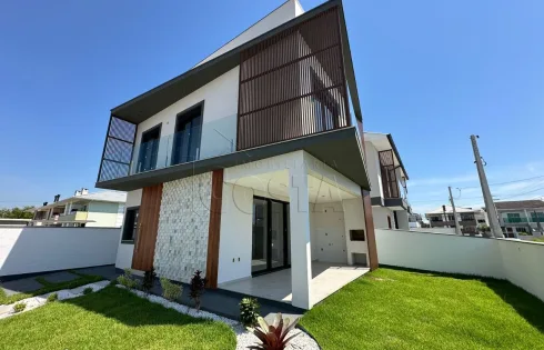 Apartamento com 3 quartos em Nova Palhoça, Palhoça