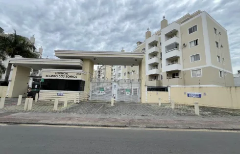 Apartamento com 2 quartos em Pedra Branca, Palhoça