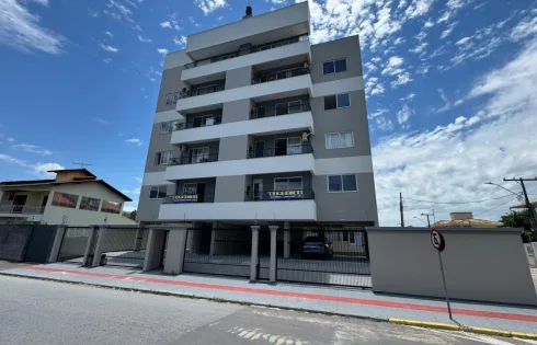Apartamento com 3 quartos em Centro, Palhoça