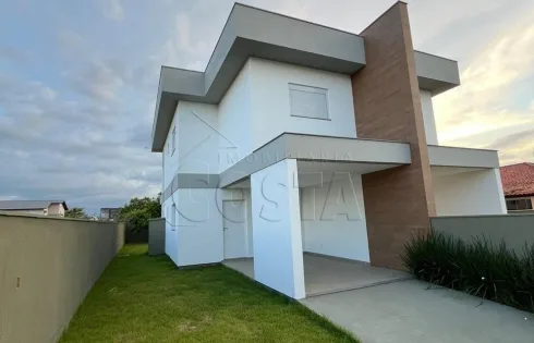 Apartamento com 3 quartos em Praia da Pinheira, Palhoça