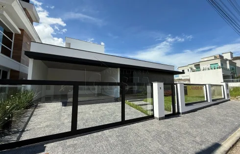 Apartamento com 3 quartos em Pedra Branca, Palhoça