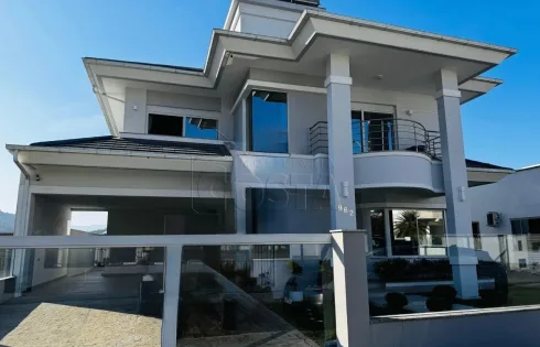 Apartamento com 3 quartos em Pedra Branca, Palhoça