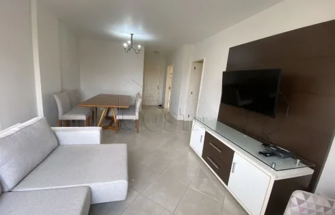 Apartamento com 3 quartos em Centro, Florianópolis