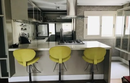 Apartamento com 4 quartos em Centro, Palhoça