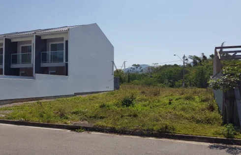 Terreno com 0 quartos em Forquilhas, São José