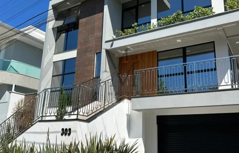 Casa com 4 quartos em Pedra Branca, Palhoça