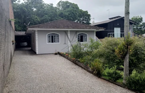 Casa com 5 quartos em Forquilhas, São José