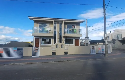 Sobrado com 2 quartos em Bela Vista, Palhoça