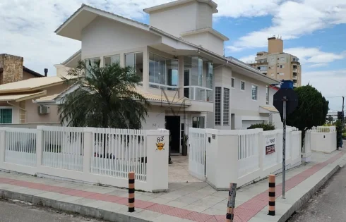 Casa com 3 quartos em Pagani, Palhoça