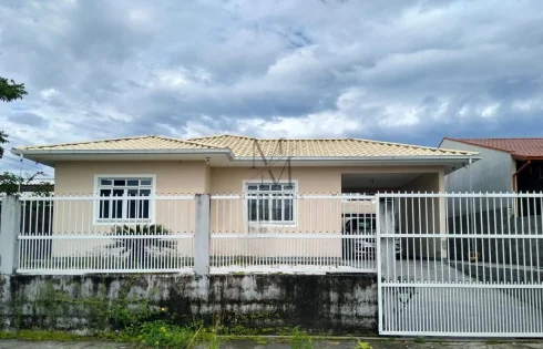 Casa com 3 quartos em Aririu, Palhoça
