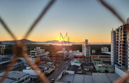 Apartamento com 2 quartos em Centro, Palhoça